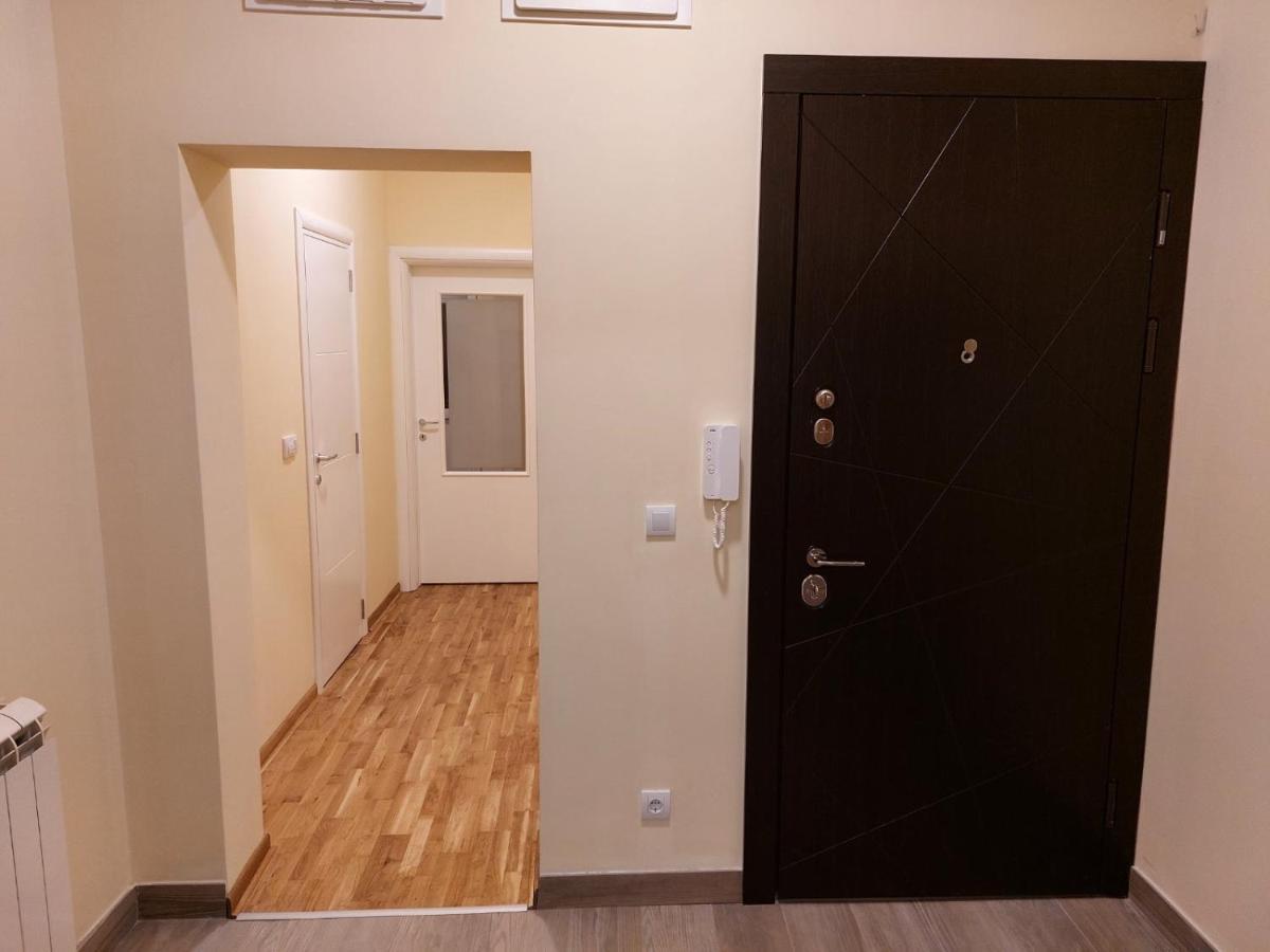 Jez Appartement Belgrado Buitenkant foto