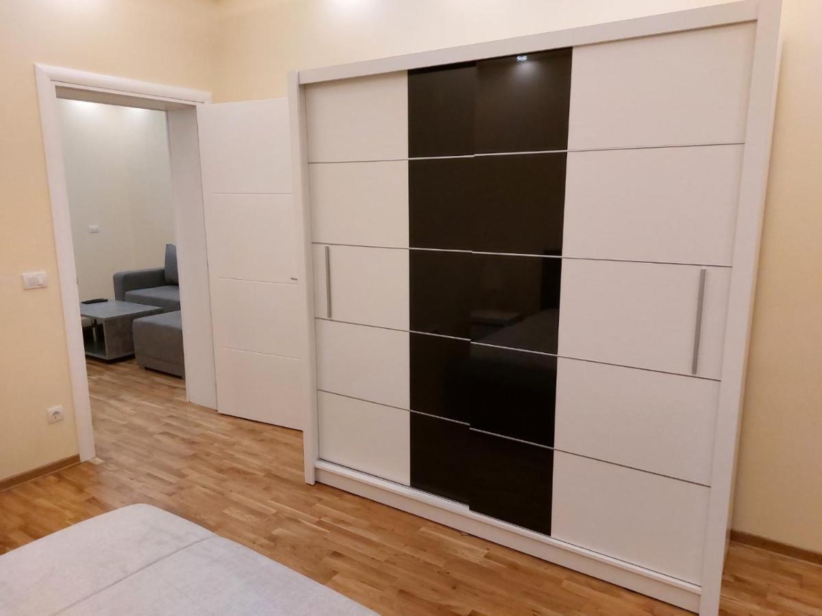 Jez Appartement Belgrado Buitenkant foto