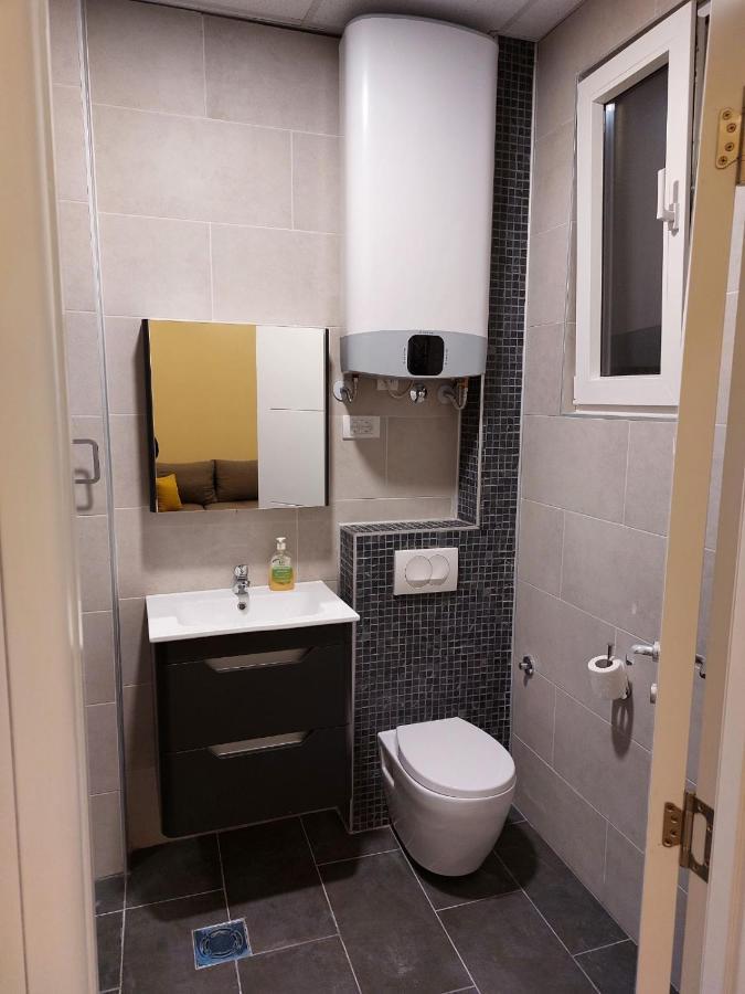 Jez Appartement Belgrado Buitenkant foto