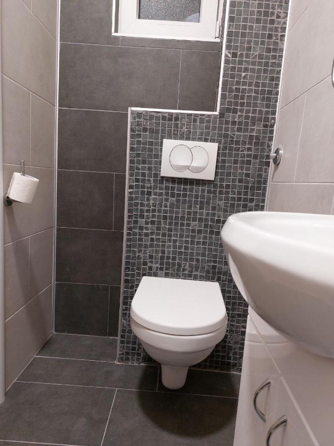 Jez Appartement Belgrado Buitenkant foto